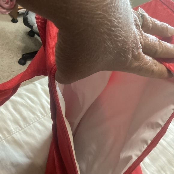 eddie bauer slingbag cooler - Picture 9 of 9